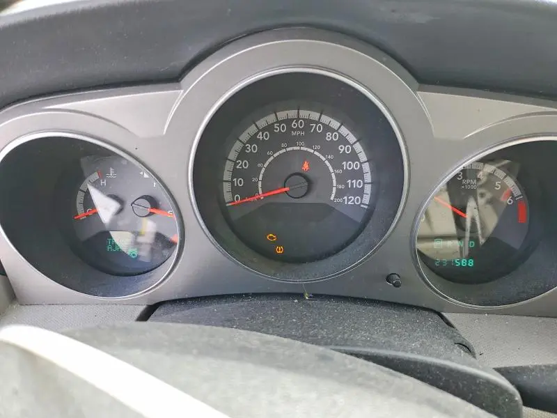 2010 DODGE AVENGER R  