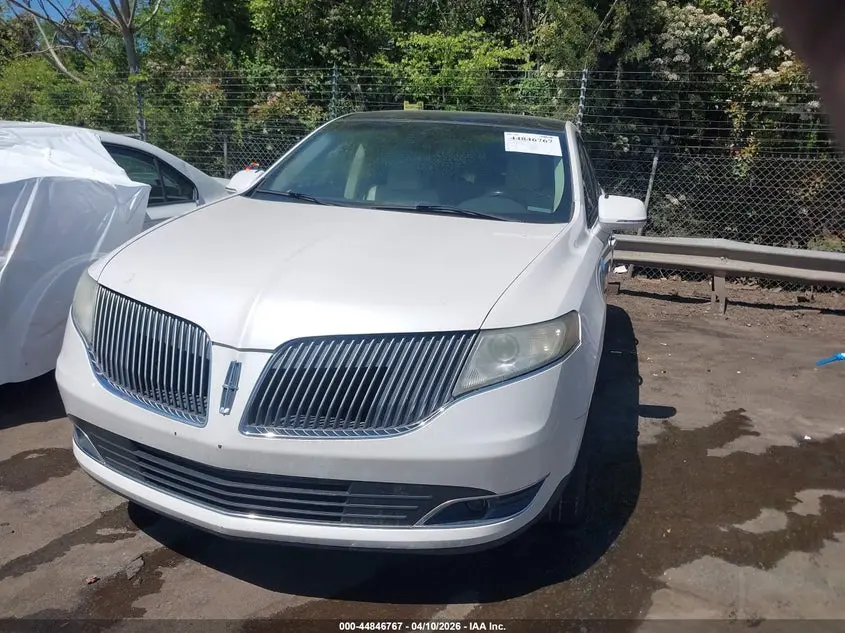 2013 LINCOLN MKT  