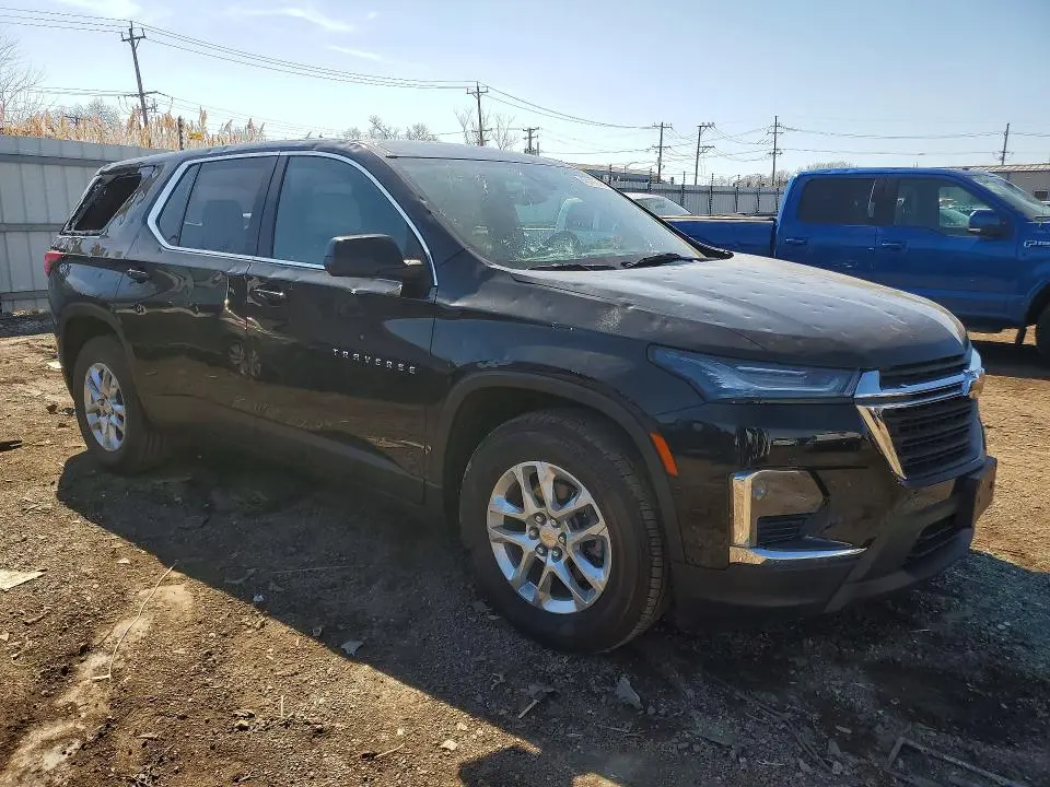 2023 CHEVROLET TRAVERSE LS  