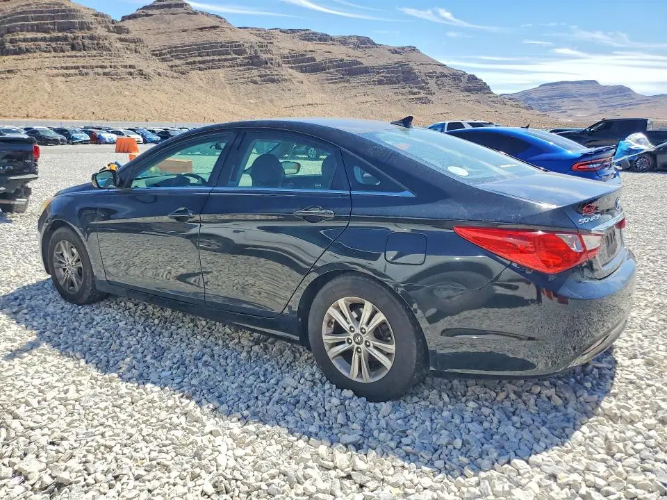 2011 HYUNDAI SONATA GLS  