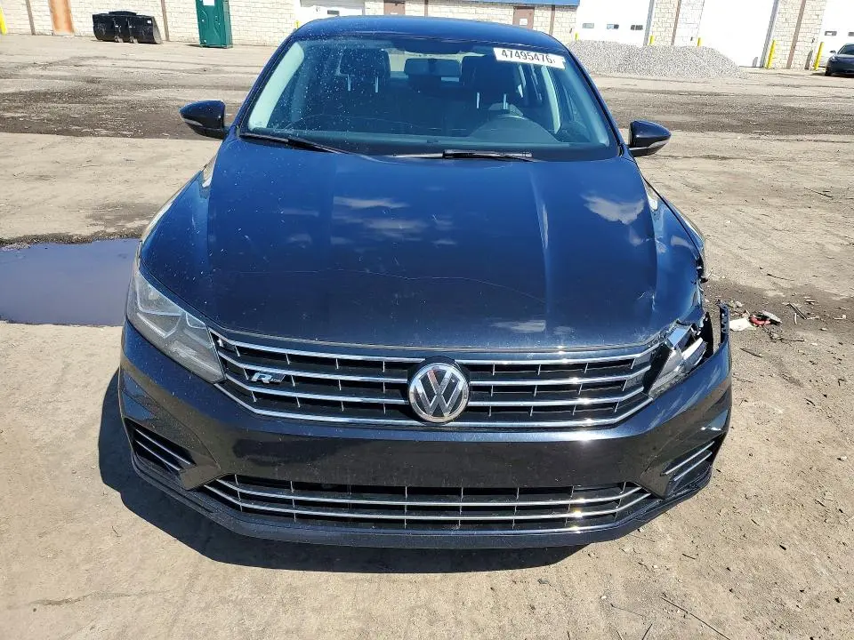 2017 VOLKSWAGEN PASSAT R-LINE  