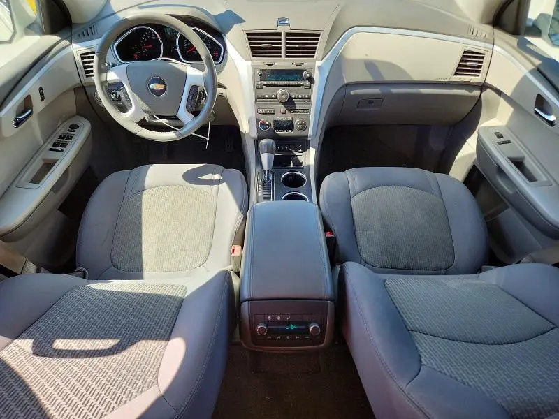 2012 CHEVROLET TRAVERSE LT  