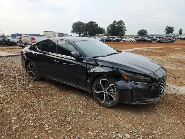 2024 NISSAN ALTIMA SR  