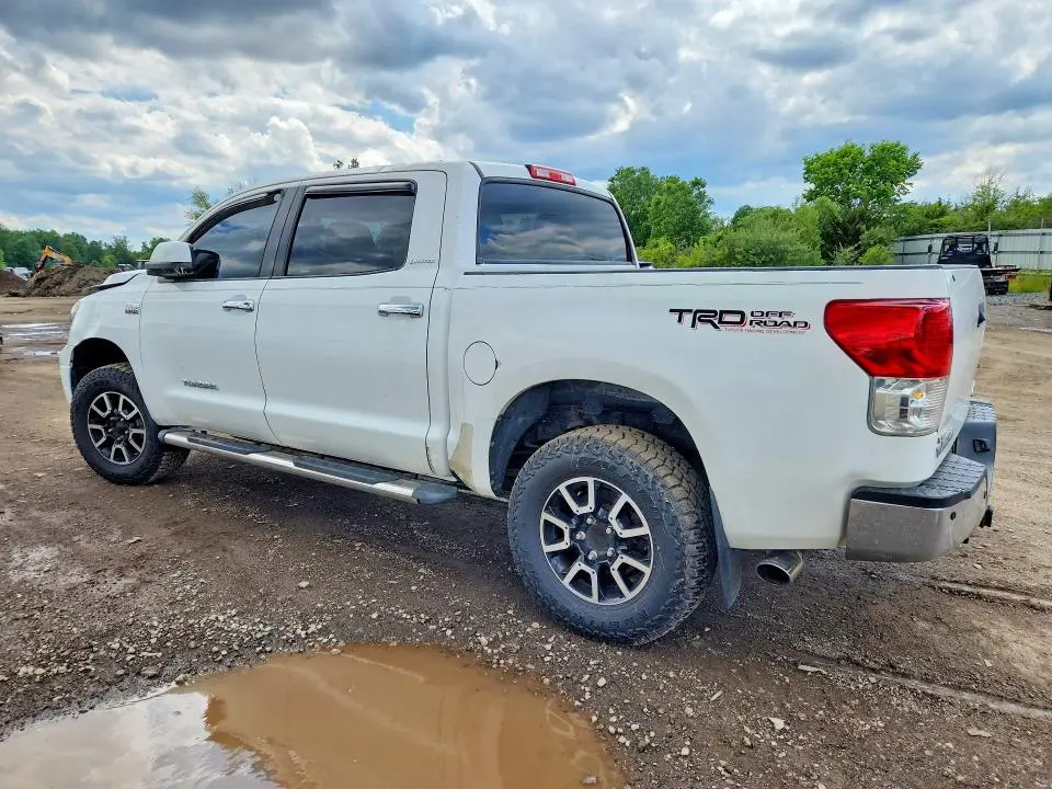 2011 TOYOTA TUNDRA CREWMAX LIMITED  