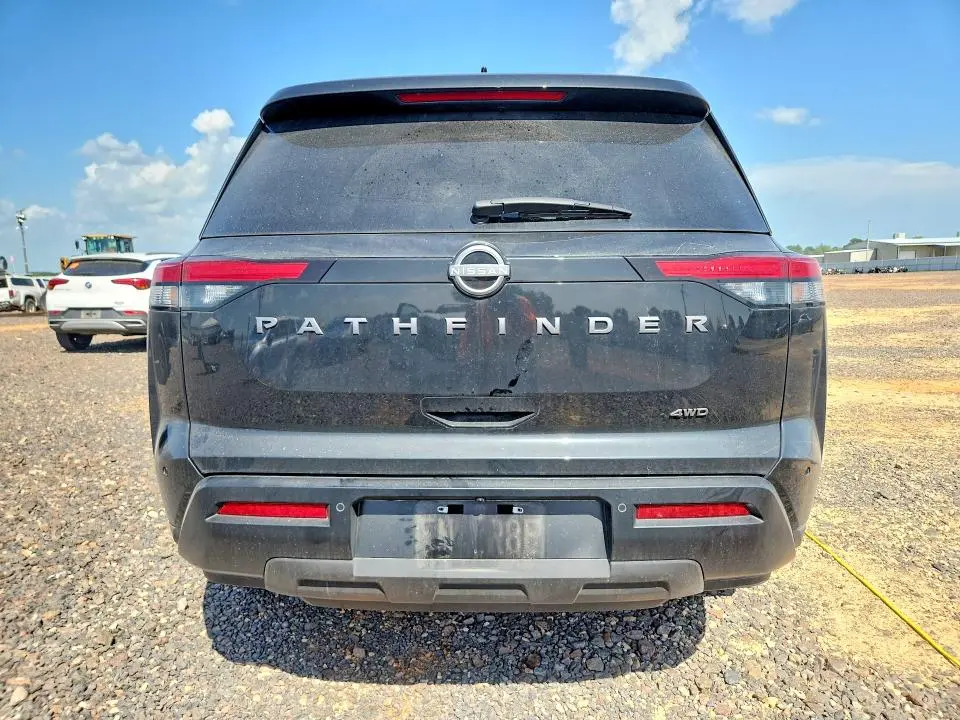 2026 NISSAN PATHFINDER SV  