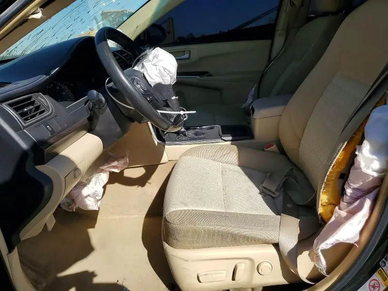 2015 TOYOTA CAMRY LE  