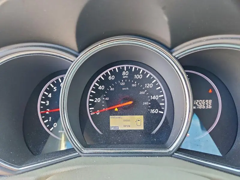 2012 NISSAN MURANO S  