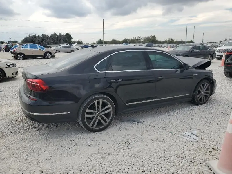 2017 VOLKSWAGEN PASSAT R-LINE