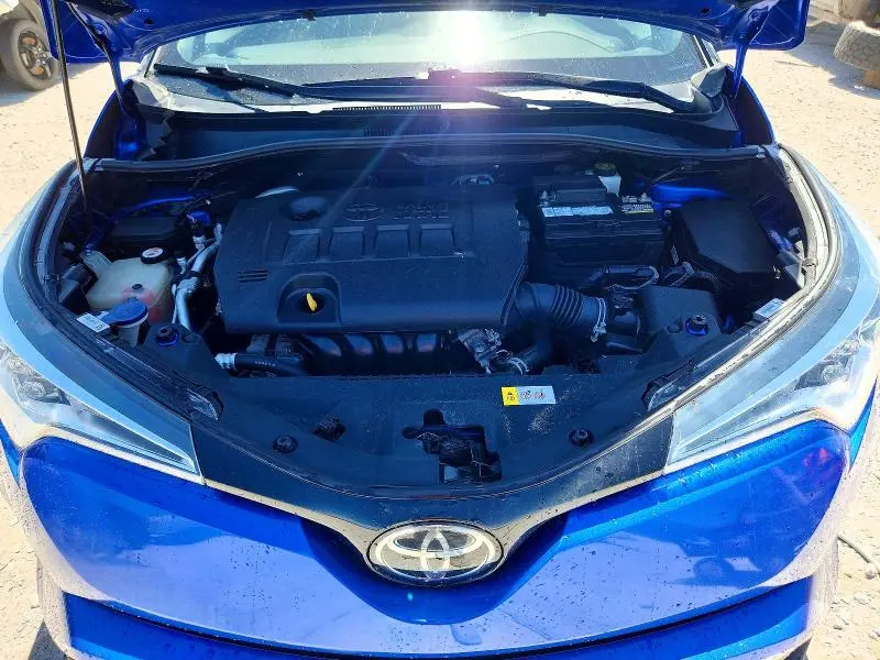 2019 TOYOTA C-HR XLE  