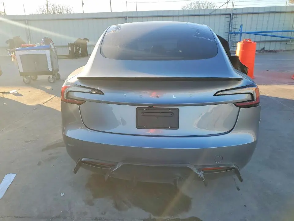 2025 TESLA MODEL 3   