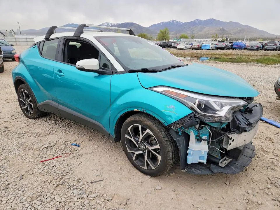 2018 TOYOTA C-HR XLE PREMIUM  