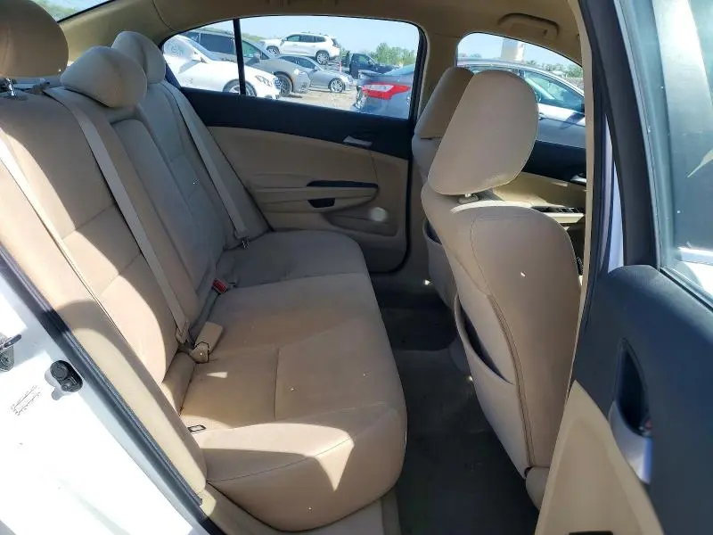 2012 HONDA ACCORD LX  