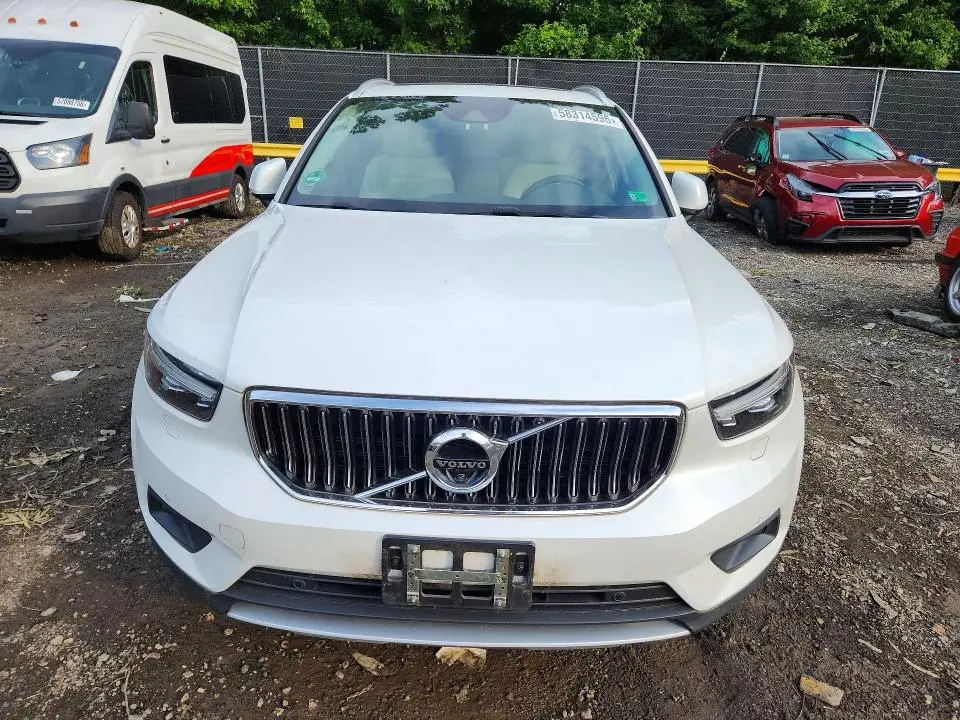 2019 VOLVO XC40 T4 INSCRIPTION  