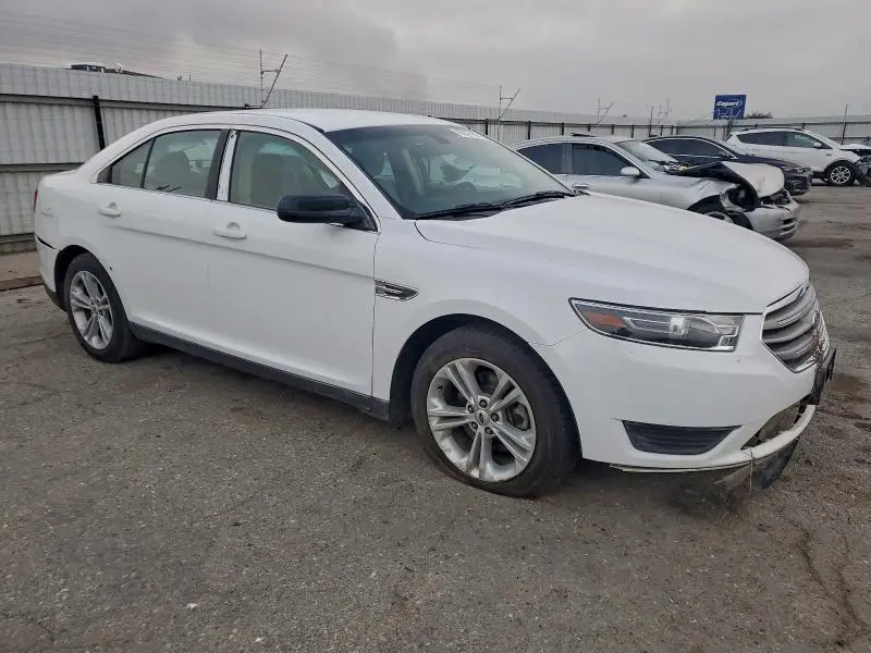 2018 FORD TAURUS SE  