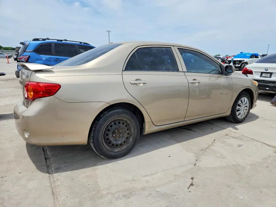 2010 TOYOTA COROLLA   