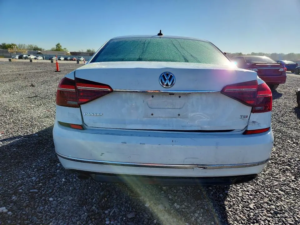 2017 VOLKSWAGEN PASSAT R-LINE  