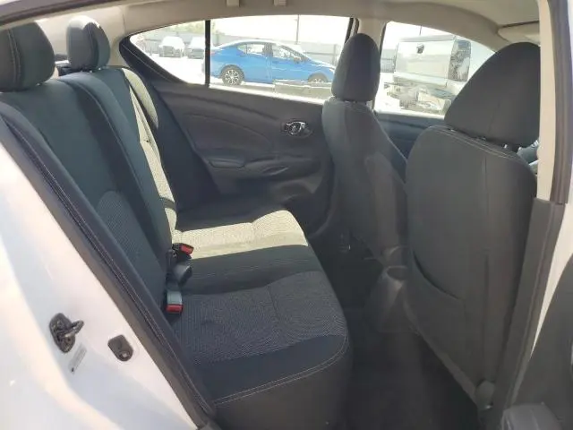 2019 NISSAN VERSA S