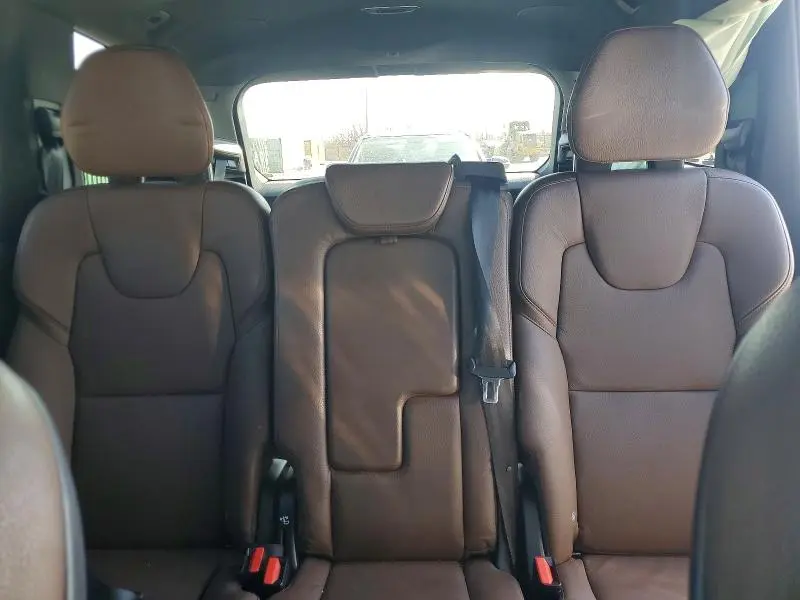 2019 VOLVO XC90 T6 MOMENTUM  