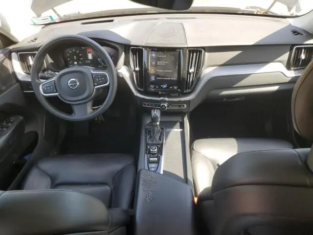 2019 VOLVO XC60 T5  