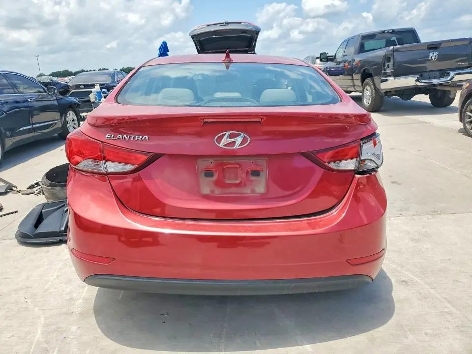 2015 HYUNDAI ELANTRA SE  