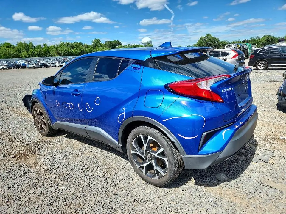 2019 TOYOTA C-HR XLE  