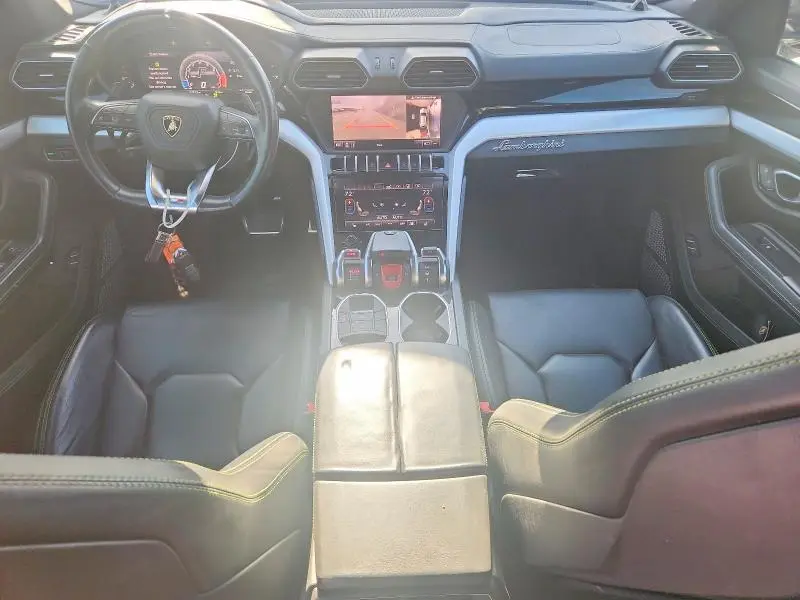 2019 LAMBORGHINI URUS   