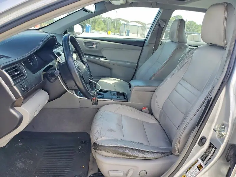 2016 TOYOTA CAMRY XLE  