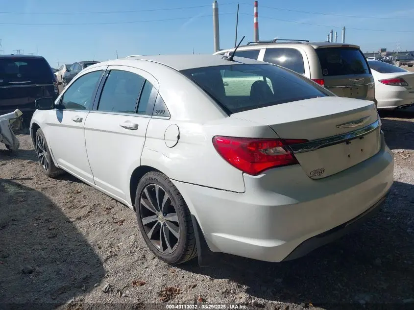 2013 CHRYSLER 200 TOURING
