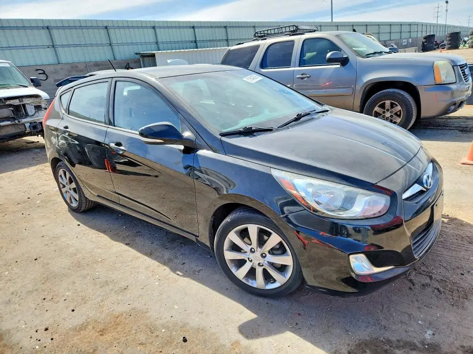 2012 HYUNDAI ACCENT GLS  