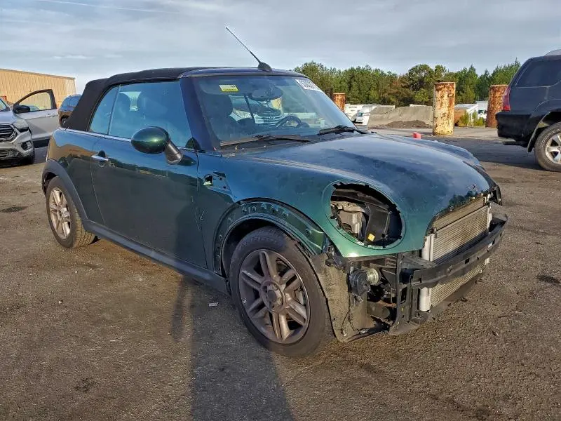 2011 MINI COOPER   