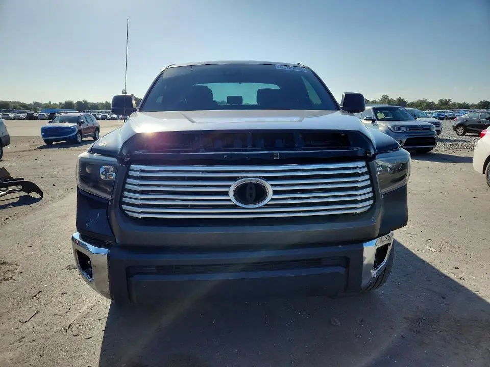 2018 TOYOTA TUNDRA SR  