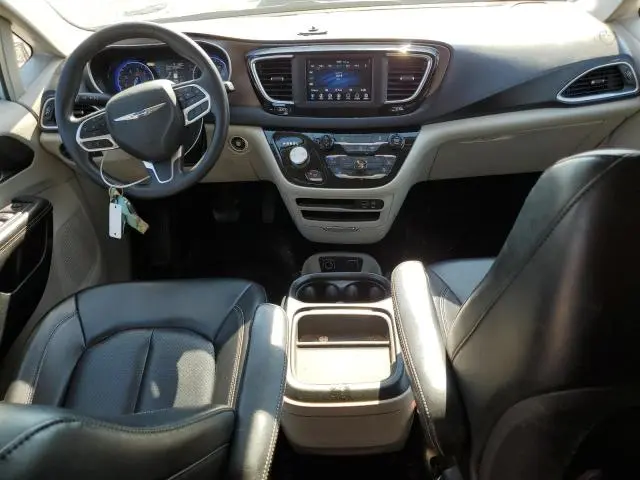 2020 CHRYSLER VOYAGER LXI  