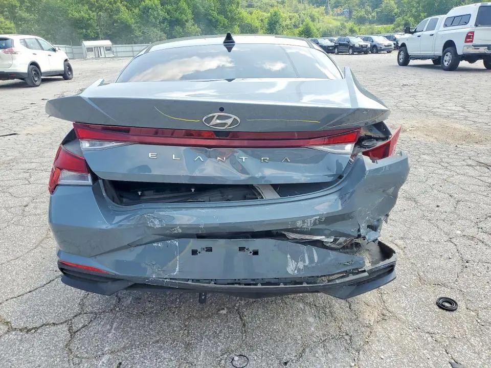2021 HYUNDAI ELANTRA SEL  