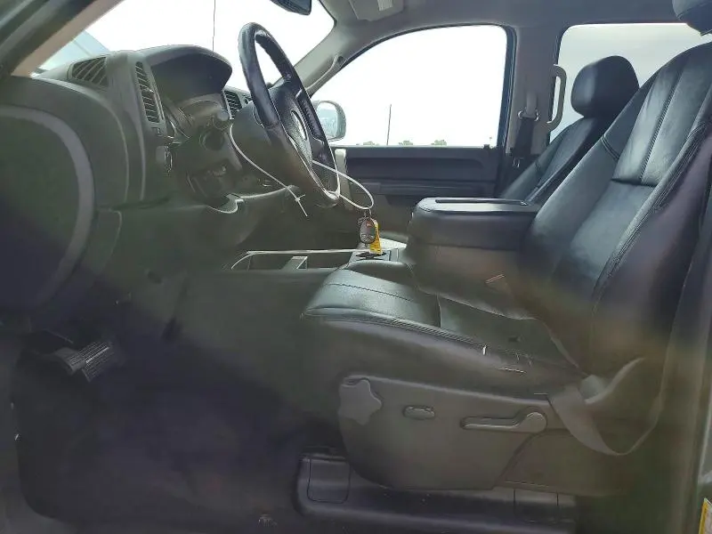 2010 CHEVROLET SILVERADO C1500 LT  