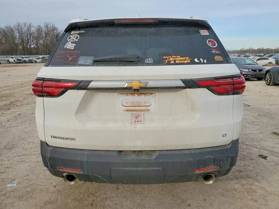 2023 CHEVROLET TRAVERSE LT  