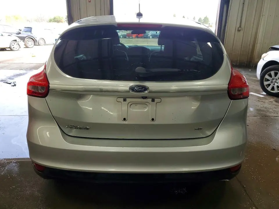 2018 FORD FOCUS SE  