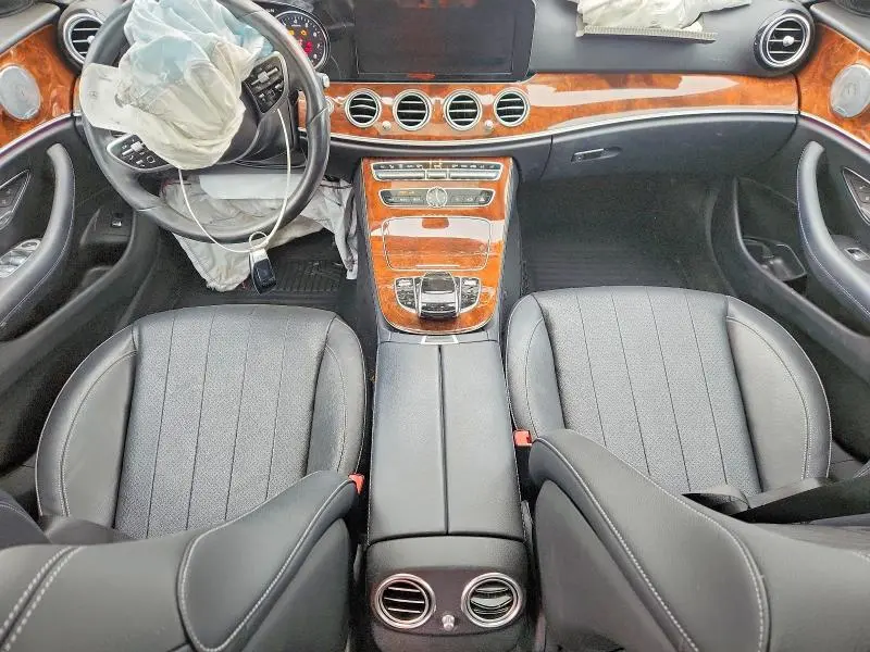 2019 MERCEDES-BENZ E 300 4MATIC  
