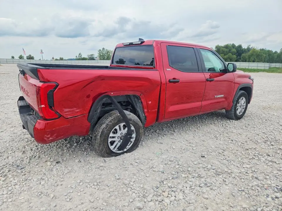 2025 TOYOTA TUNDRA SR5  