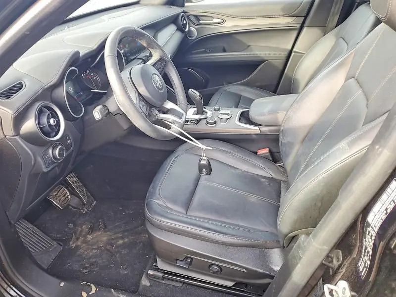 2023 ALFA ROMEO STELVIO TI  