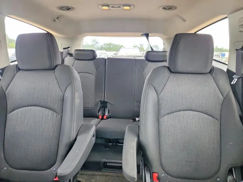 2013 CHEVROLET TRAVERSE LT  