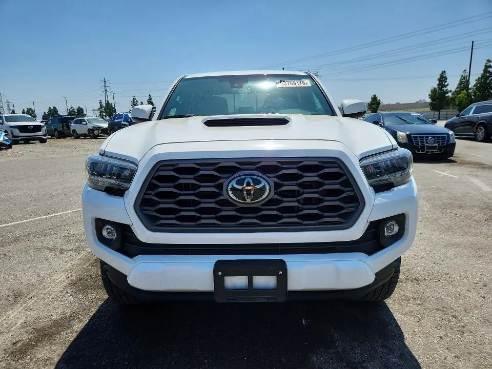 2023 TOYOTA TACOMA TRD SPORT  