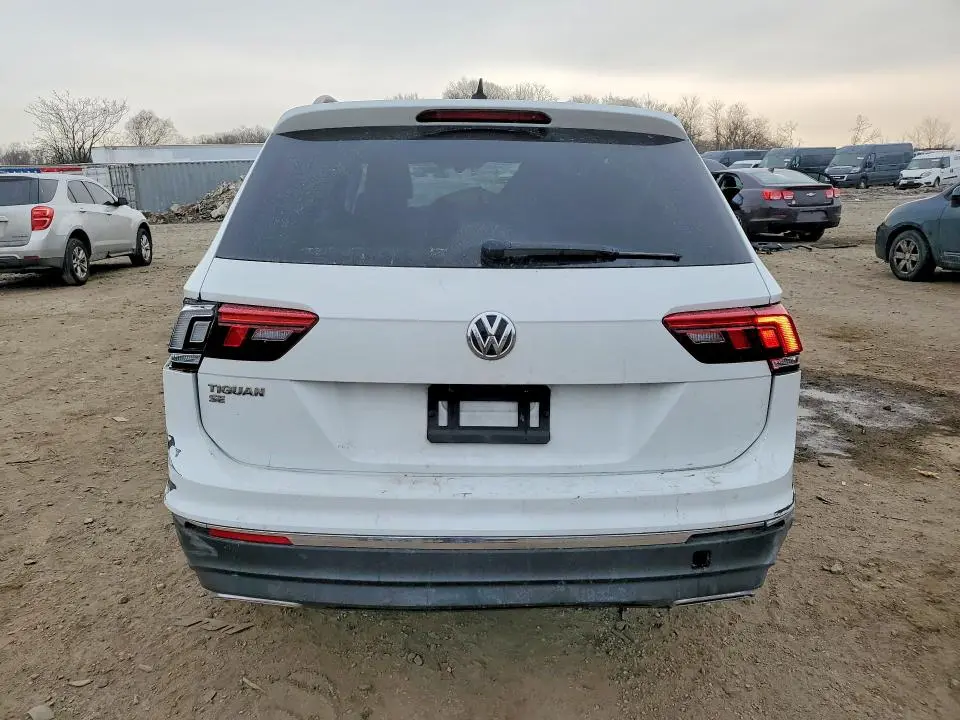 2021 VOLKSWAGEN TIGUAN SE  
