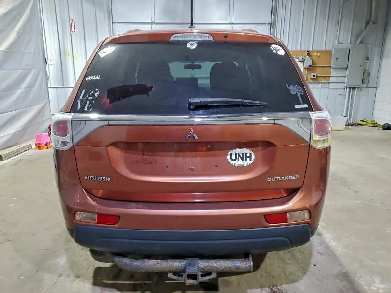 2014 MITSUBISHI OUTLANDER SE  