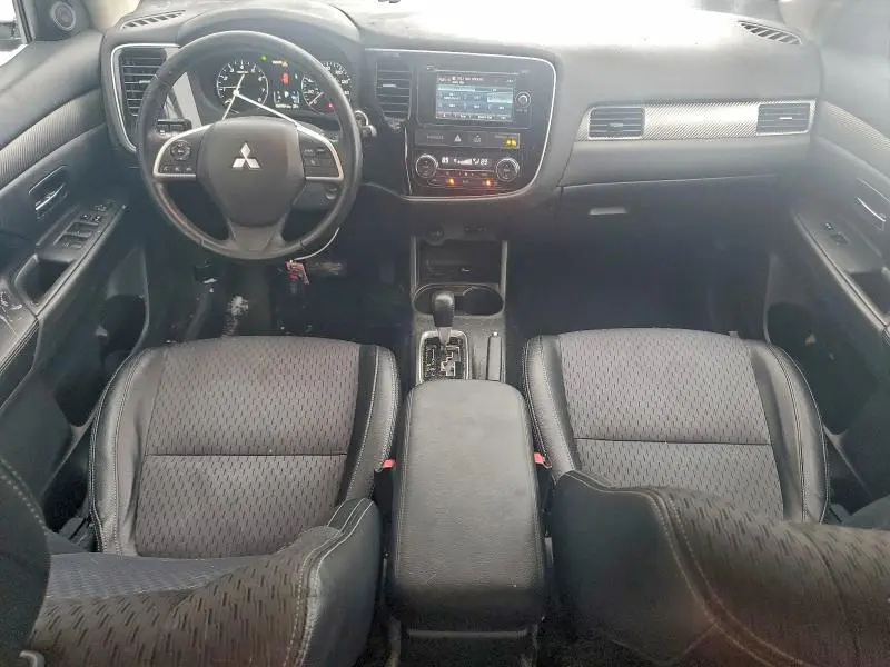 2015 MITSUBISHI OUTLANDER SE  