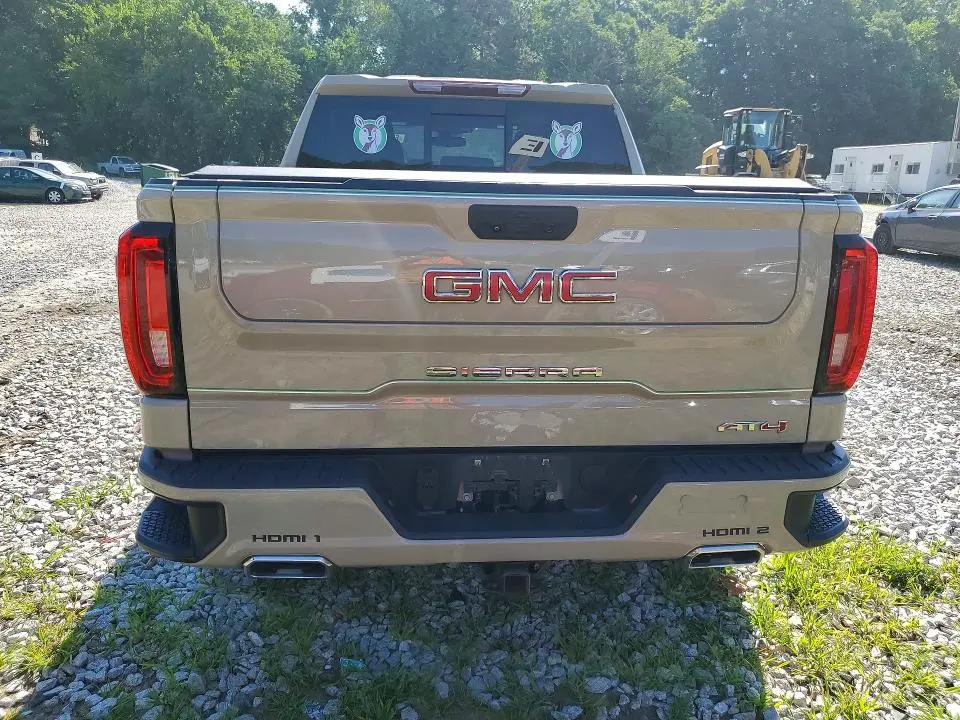 2022 GMC SIERRA K1500 AT4  