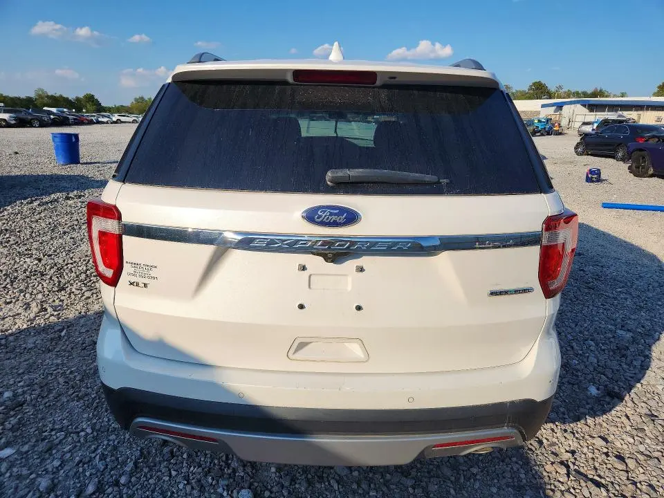 2016 FORD EXPLORER XLT  