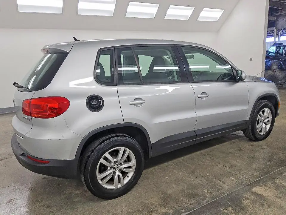 2014 VOLKSWAGEN TIGUAN S  