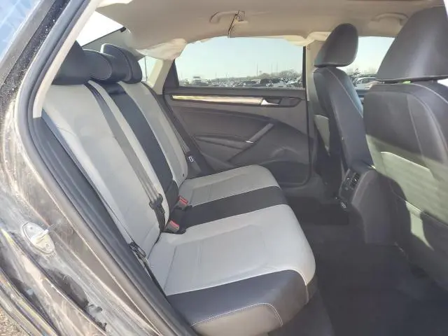 2020 VOLKSWAGEN PASSAT R-LINE  