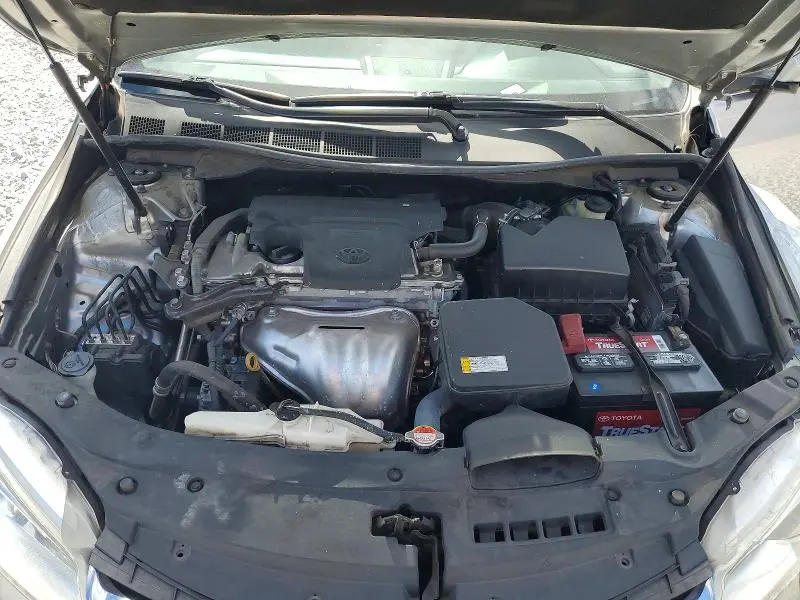 2016 TOYOTA CAMRY XLE  