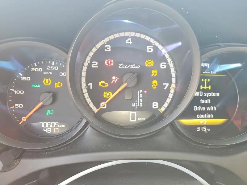 2017 PORSCHE MACAN TURBO  